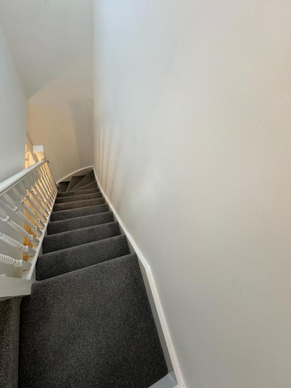 Beahive House * Redbridge